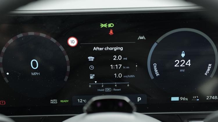 HYUNDAI KONA ELECTRIC HATCHBACK 160kW Advance 65kWh 5dr Auto [Comfort Pack]